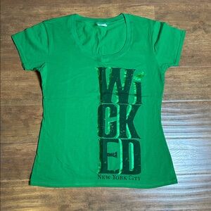 Official Broadway Wicked New York City Green Tee L